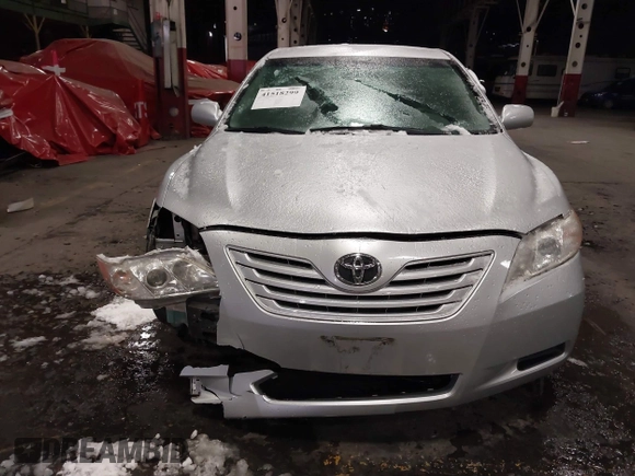 2009 Toyota Camry z VIN 4T1BE46KX9U352465, wystawiony jako IAAI lot #41518299 z przebiegiem 107 348 mil mil oraz . Historia ofert i sprzedaży dostępna na DreamBid. Obrazek 12.