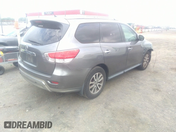 2016 Nissan Pathfinder Platinum with VIN 5N1AR2MNXGC625831, listed as a IAAI auction lot 42257421 with 162,803 mi miles and . Bid and sale history available at DreamBid. Image 4.