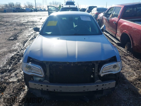 2016 Chrysler 300 Limited with VIN 2C3CCAAGXGH212405, listed as a IAAI auction lot 41130610 with 106,189 mi miles. Bid and sale history available at carsss.com. Image 12.