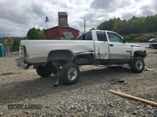 2001 Dodge Ram 2500 with VIN 1B7KF23771J220856, listed as a Copart auction lot 71387594 with 316,547 mi miles and Salvage Title. Bid and sale history available at carsss.com. Image 3.