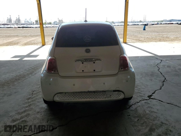 2014 FIAT 500e with VIN 3C3CFFGE6ET189638, listed as a Copart auction lot 61492525 with 64,256 mi miles and Clean title. Bid and sale history available at DreamBid. Image 6.