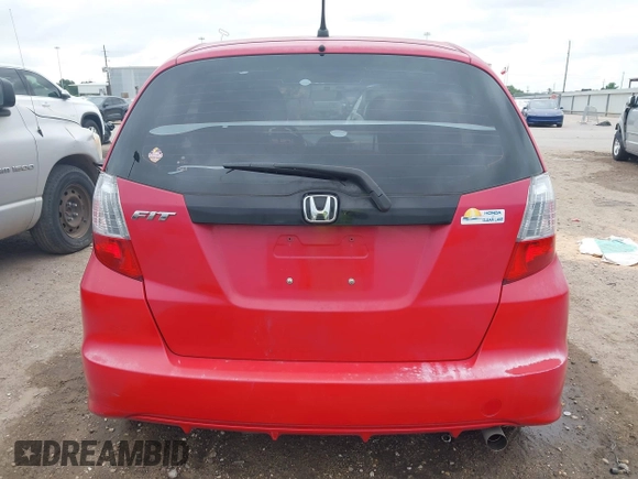 2013 Honda Fit with VIN JHMGE8H39DC065770, listed as a IAAI auction lot 42024432 with 67,267 mi miles. Bid and sale history available at carsss.com. Image 16.