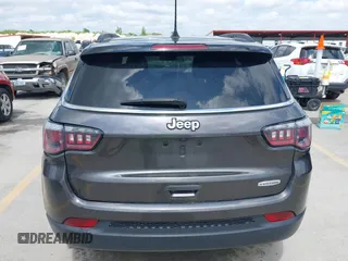 2018 Jeep Compass Latitude z VIN 3C4NJCBB6JT134227, wystawiony jako IAAI lot #42380167 z przebiegiem 67 807 mil mil oraz . Historia ofert i sprzedaży dostępna na DreamBid. Obrazek 16.