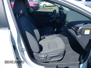 2022 Hyundai Ioniq SE with VIN KMHC75LC1NU268983, listed as a IAAI auction lot 41851313 with 34,865 mi miles and . Bid and sale history available at DreamBid. Image 5.