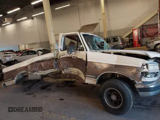 1992 Ford F-250 with VIN 2FTHF25H2NCA02117, listed as a IAAI auction lot 41259937 with 1 mi miles. Bid and sale history available at carsss.com. Image 14.