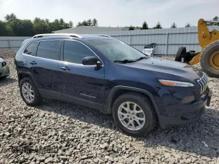 2016 Jeep Cherokee 75th Anniversary with VIN 1C4PJMCB2GW339639, listed as a Copart auction lot 71987394 with 176,392 mi miles and Salvage Title. Bid and sale history available at carsss.com. Image 4.