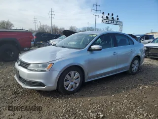 2013 Volkswagen Jetta SE with VIN 3VWDX7AJ8DM428539, listed as a Copart auction lot 49662365 with 122,768 mi miles and Salvage title. Bid and sale history available at DreamBid. Image 1.