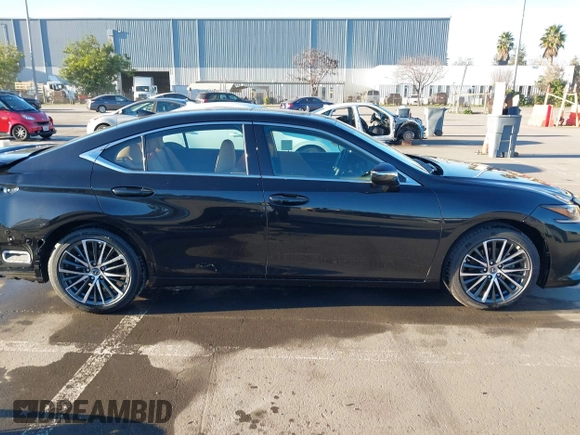 2025 Lexus ES with VIN 58ADA1C11SU059356, listed as a IAAI auction lot 41282747 with 96 mi miles. Bid and sale history available at carsss.com. Image 14.
