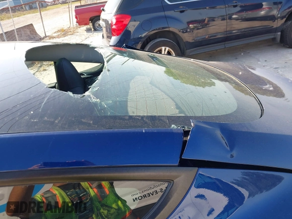 2024 Tesla Model 3 z VIN 5YJ3E1EA4RF751347, wystawiony jako IAAI lot #42185531 z przebiegiem 9 328 mil mil oraz . Historia ofert i sprzedaży dostępna na DreamBid. Obrazek 18.