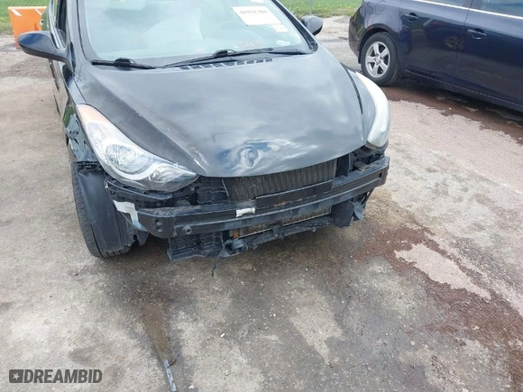 2013 Hyundai Elantra GLS PZEV with VIN 5NPDH4AE7DH343411, listed as a IAAI auction lot 41931384 with 112,000 mi miles. Bid and sale history available at carsss.com. Image 6.