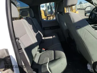 2020 Ford F-250 XL z VIN 1FT7X2B64LEC47102, wystawiony jako Copart lot #46455255 z przebiegiem 138 569 mil mil oraz Czysty tytuł • Clean title. Historia ofert i sprzedaży dostępna na DreamBid. Obrazek 10.