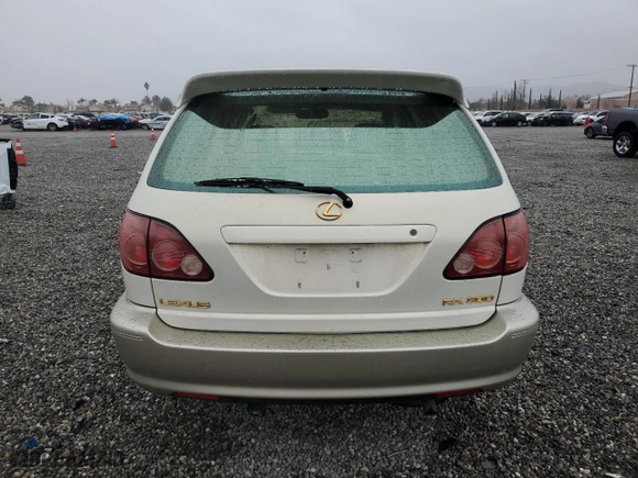 2000 Lexus RX 300 with VIN JT6HF10U6Y0135075, listed as a Copart auction lot 43470525 with 108,368 mi miles and Salvage Title. Bid and sale history available at carsss.com. Image 6.