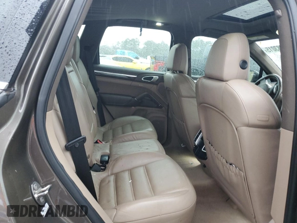 2013 Porsche Cayenne S с VIN WP1AB2A25DLA80568, выставлен на аукционе Copart как лот 43983015 с пробегом 105 779 миль миль и Списание • Salvage title. История ставок и продаж доступна на DreamBid. Изображение 11.