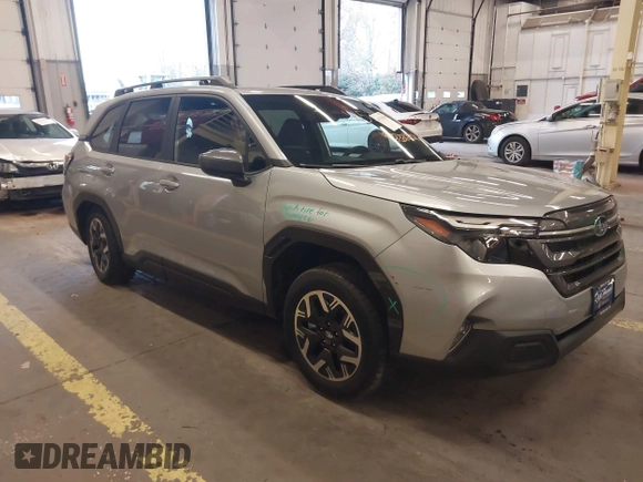 2025 Subaru Forester Premium with VIN JF2SLDDC6SH514355, listed as a IAAI auction lot 41535610 with 33 mi miles. Bid and sale history available at carsss.com. Image 1.