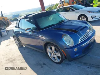 2005 MINI Convertible S with VIN WMWRH334X5TF81965, listed as a IAAI auction lot 40407947 with 207,209 mi miles and . Bid and sale history available at DreamBid. Image 1.