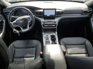 2022 Ford Explorer XLT with VIN 1FMSK8DH1NGB72503, listed as a Copart auction lot 51322615 with 24,650 mi miles and Salvage Title. Bid and sale history available at DreamBid. Image 8.