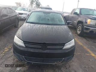2014 Volkswagen Jetta Sedan SE with VIN 3VWD17AJ1EM322226, listed as a IAAI auction lot 41211984 with 217,084 mi miles. Bid and sale history available at carsss.com. Image 12.