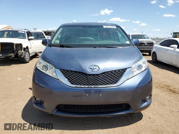 2017 Toyota Sienna XLE with VIN 5TDDZ3DC8HS168698, listed as a Copart auction lot 58201365 with 239,260 mi miles and Salvage title. Bid and sale history available at DreamBid. Image 5.