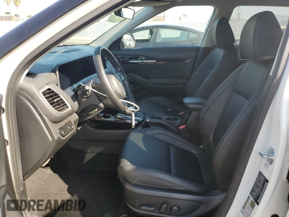 2024 Kia Seltos EX z VIN KNDER2AA9R7510656, wystawiony jako Copart lot #52191105 z przebiegiem 19 018 mil mil oraz Szkoda całkowita • Salvage title. Historia ofert i sprzedaży dostępna na DreamBid. Obrazek 7.
