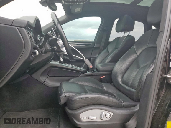 2018 Porsche Macan with VIN WP1AA2A50JLB22833, listed as a Copart auction lot 51190495 with 129,985 mi miles and Clean Title. Bid and sale history available at DreamBid. Image 7.