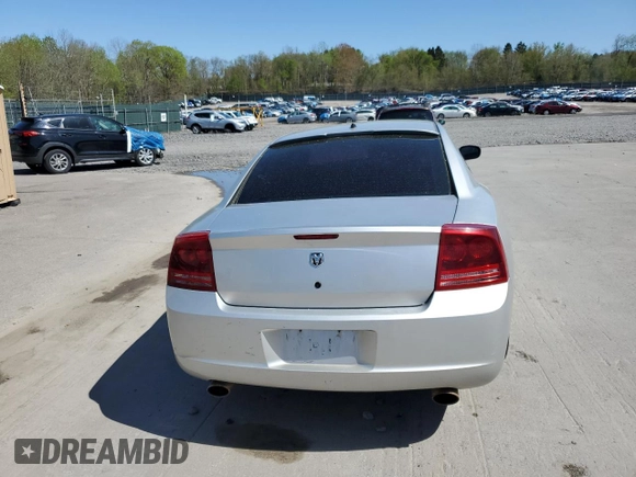 2008 Dodge Charger z VIN 2B3KA43R88H277706, wystawiony jako Copart lot #54357955 z przebiegiem 158 458 mil mil oraz Szkoda całkowita • Salvage title. Historia ofert i sprzedaży dostępna na DreamBid. Obrazek 6.