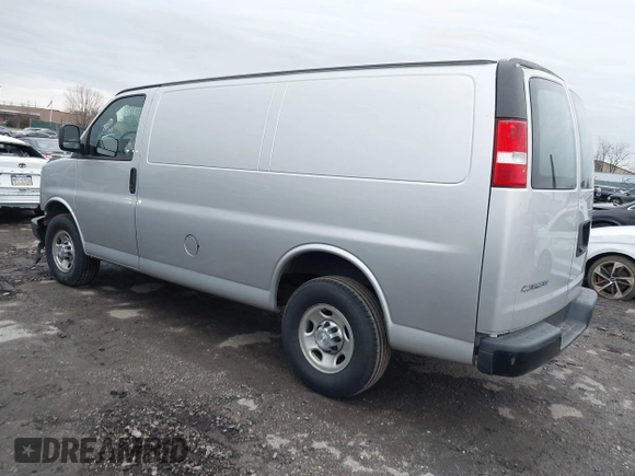 2018 Chevrolet Express Cargo Van with VIN 1GCWGAFG4J1272563, listed as a IAAI auction lot 41107558 with 1 mi miles. Bid and sale history available at carsss.com. Image 3.