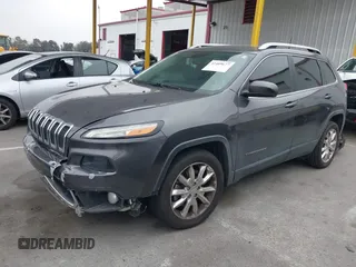2017 Jeep Cherokee Limited z VIN 1C4PJLDB1HW607171, wystawiony jako IAAI lot #42489677 z przebiegiem 78 731 mil mil oraz . Historia ofert i sprzedaży dostępna na DreamBid. Obrazek 17.