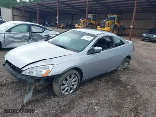 2004 Honda Accord Cpe LX with VIN 1HGCM72244A018091, listed as a IAAI auction lot 39908792 with 472,133 mi miles. Bid and sale history available at carsss.com. Image 2.