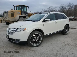 2013 Lincoln MKX with VIN 2LMDJ8JK6DBL60178, listed as a Copart auction lot 50277075 with 187,523 mi miles and Salvage Title. Bid and sale history available at carsss.com. Image 1.
