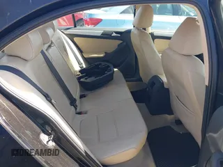 2014 Volkswagen Jetta Sedan SE w/Connectivity with VIN 3VWD07AJ5EM382352, listed as a IAAI auction lot 41722041 with 222,806 mi miles. Bid and sale history available at carsss.com. Image 8.