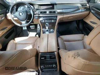 2011 BMW 7 Series 750Li with VIN WBAKB8C55BCY65571, listed as a Copart auction lot 70899514 with 118,325 mi miles and Non Repairable. Bid and sale history available at DreamBid. Image 8.