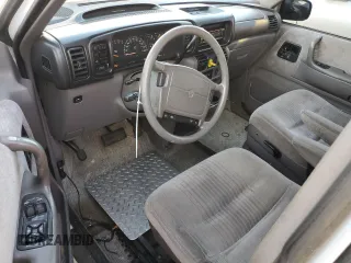 1995 Dodge Caravan z VIN 1B4GH54R1SX617718, wystawiony jako Copart lot #79945724 z przebiegiem 107 165 mil mil oraz Szkody całkowita. Historia ofert i sprzedaży dostępna na DreamBid. Obrazek 8.