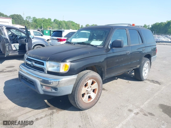 2000 Toyota 4Runner with VIN JT3GM84R0Y0055378, listed as a IAAI auction lot 42062404 with 327,746 mi miles. Bid and sale history available at carsss.com. Image 2.