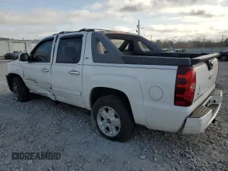 2011 Chevrolet Avalanche LT z VIN 3GNTKFE31BG213283, wystawiony jako Copart lot #48670295 z przebiegiem 142 371 mil mil oraz Szkoda całkowita • Salvage title. Historia ofert i sprzedaży dostępna na DreamBid. Obrazek 2.