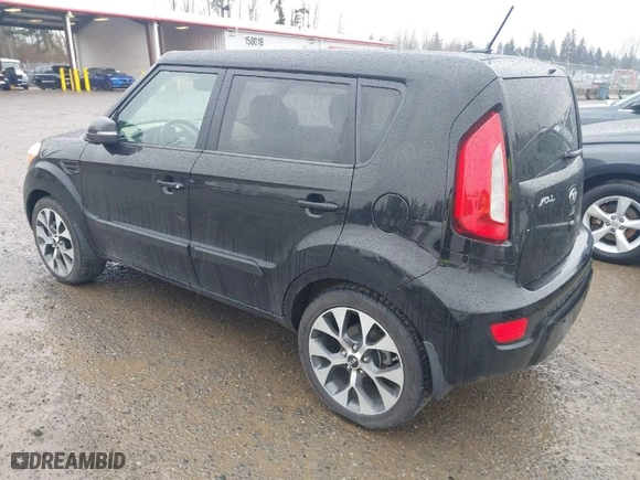 2013 Kia Soul + with VIN KNDJT2A66D7499510, listed as a IAAI auction lot 41602107 with 111,340 mi miles. Bid and sale history available at carsss.com. Image 3.