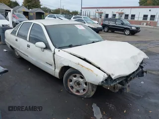1992 Chevrolet Caprice z VIN 1G1BL53E0NR111678, wystawiony jako IAAI lot #40758023 z przebiegiem 132 589 mil mil oraz . Historia ofert i sprzedaży dostępna na DreamBid. Obrazek 1.