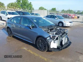 2025 Toyota Corolla LE z VIN 5YFB4MDE3SP253736, wystawiony jako IAAI lot #41891805 z przebiegiem 2 417 mil mil oraz . Historia ofert i sprzedaży dostępna na DreamBid. Obrazek 1.