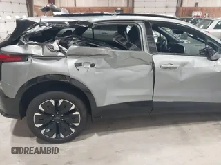 2024 Chevrolet Blazer EV eAWD RS z VIN 3GNKDCRJ7RS159749, wystawiony jako IAAI lot #42115099 z przebiegiem 3930 mil mil oraz . Historia ofert i sprzedaży dostępna na DreamBid. Obrazek 6.