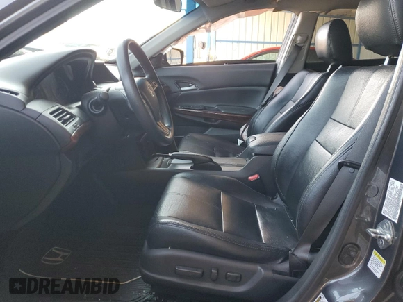 2011 Honda Crosstour EX z VIN 5J6TF1H32BL002733, wystawiony jako Copart lot #70150324 z przebiegiem Nie podano mil oraz Szkoda całkowita • Salvage title. Historia ofert i sprzedaży dostępna na DreamBid. Obrazek 7.