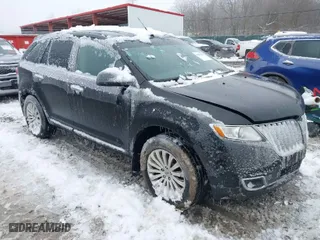 2013 Lincoln MKX with VIN 2LMDJ8JK6DBL21851, listed as a IAAI auction lot 41537216 with 194,126 mi miles. Bid and sale history available at carsss.com. Image 1.