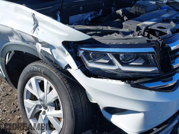 2021 Volkswagen Atlas S with VIN 1V2AC2CA2MC234168, listed as a IAAI auction lot 40842265 with 27,765 mi miles and . Bid and sale history available at DreamBid. Image 6.