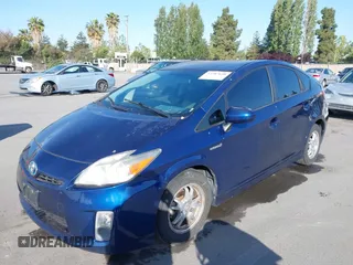 2010 Toyota Prius II with VIN JTDKN3DU5A0083130, listed as a IAAI auction lot 42207658 with 217,646 mi miles. Bid and sale history available at carsss.com. Image 6.