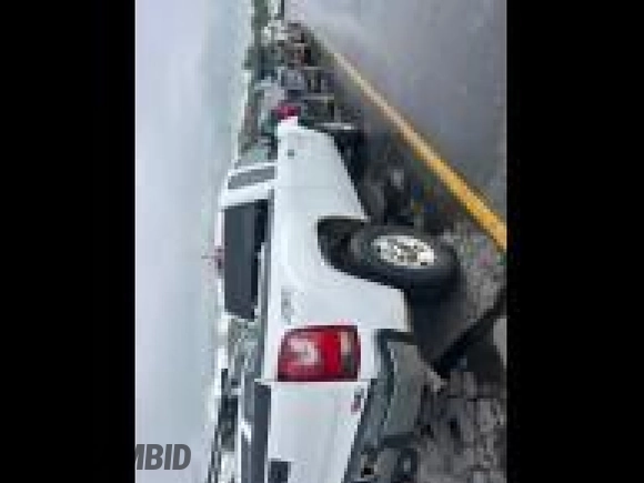 2011 GMC Sierra 2500HD Work Truck z VIN 1GT22ZCGXBZ435266, wystawiony jako IAAI lot #42532692 z przebiegiem 222 069 mil mil oraz . Historia ofert i sprzedaży dostępna na DreamBid. Obrazek 43.