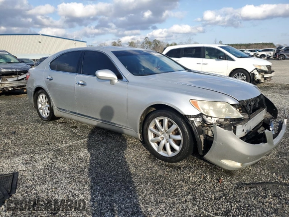 2009 Lexus LS 460 with VIN JTHBL46F195089613, listed as a Copart auction lot 47802535 with 209,104 mi miles and Salvage title. Bid and sale history available at DreamBid. Image 4.