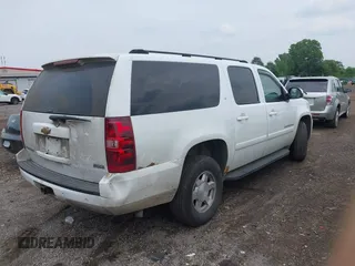 2007 Chevrolet Suburban LT с VIN 1GNFK16387J280516, выставлен на аукционе IAAI как лот 42475152 с пробегом 204 923 миль миль и . История ставок и продаж доступна на DreamBid. Изображение 4.