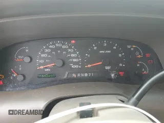 2003 Ford Excursion Eddie Bauer z VIN 1FMNU45S33ED13607, wystawiony jako Copart lot #83227864 z przebiegiem 251 989 mil mil oraz Szkoda całkowita • Salvage title. Historia ofert i sprzedaży dostępna na DreamBid. Obrazek 9.