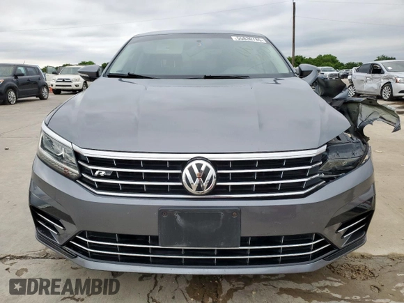 2018 Volkswagen Passat S z VIN 1VWAA7A30JC019776, wystawiony jako Copart lot #55830785 z przebiegiem 75 308 mil mil oraz Szkoda całkowita • Salvage title. Historia ofert i sprzedaży dostępna na DreamBid. Obrazek 5.