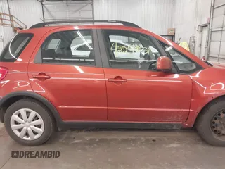 2010 Suzuki SX4 z VIN JS2YB5A33A6310165, wystawiony jako IAAI lot #42249231 z przebiegiem 93 750 mil mil oraz . Historia ofert i sprzedaży dostępna na DreamBid. Obrazek 14.