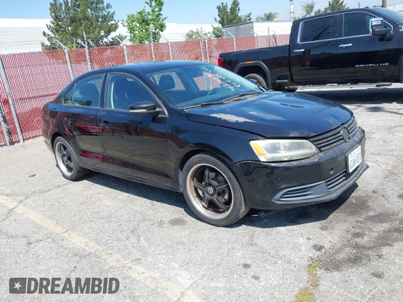 2011 Volkswagen Jetta SE с VIN 3VWDZ7AJ6BM379316, выставлен на аукционе IAAI как лот 42101190 с пробегом 145 496 миль миль и . История ставок и продаж доступна на DreamBid. Изображение 1.