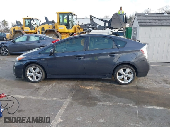 2013 Toyota Prius One with VIN JTDKN3DU7D1647732, listed as a IAAI auction lot 41845908 with 314,942 mi miles and . Bid and sale history available at DreamBid. Image 14.